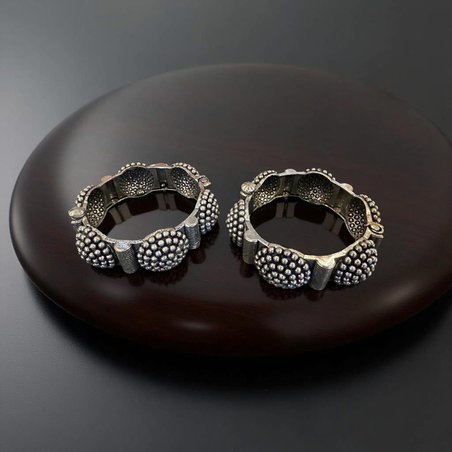Oxidized Dual Tone Openable Kada: Ethnic Tribal Bangle