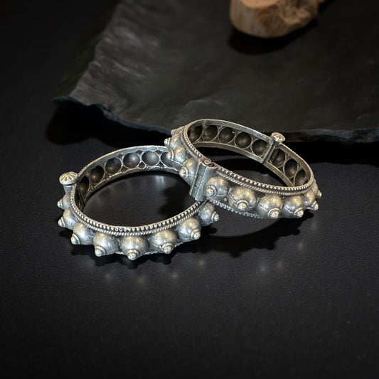 Oxidized Silver Openable Kada: Ethnic Tribal Bangle