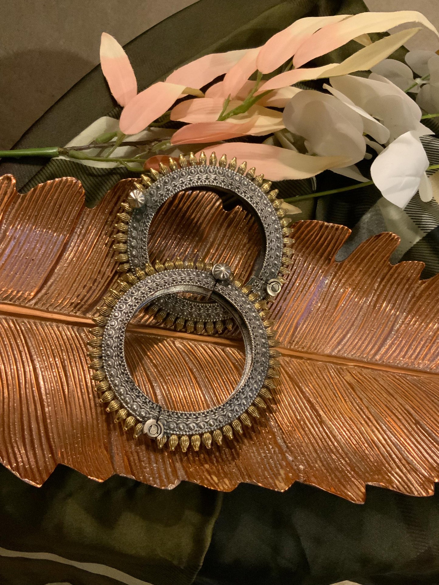 Oxidized Dual Tone Openable Kada: Ethnic Tribal Bangle